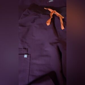 FIGS XS Deep Purple Natal Flutter top ~ Kade Cargo XS Tall high waisted pants